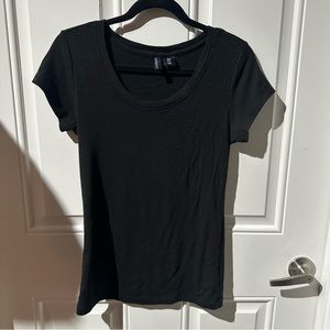 Cynthia Rowley Black Top Scoop Neck Fitted Tee